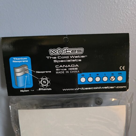 NWT Whites Titanium Neoprene Gloves - Picture 4 of 5